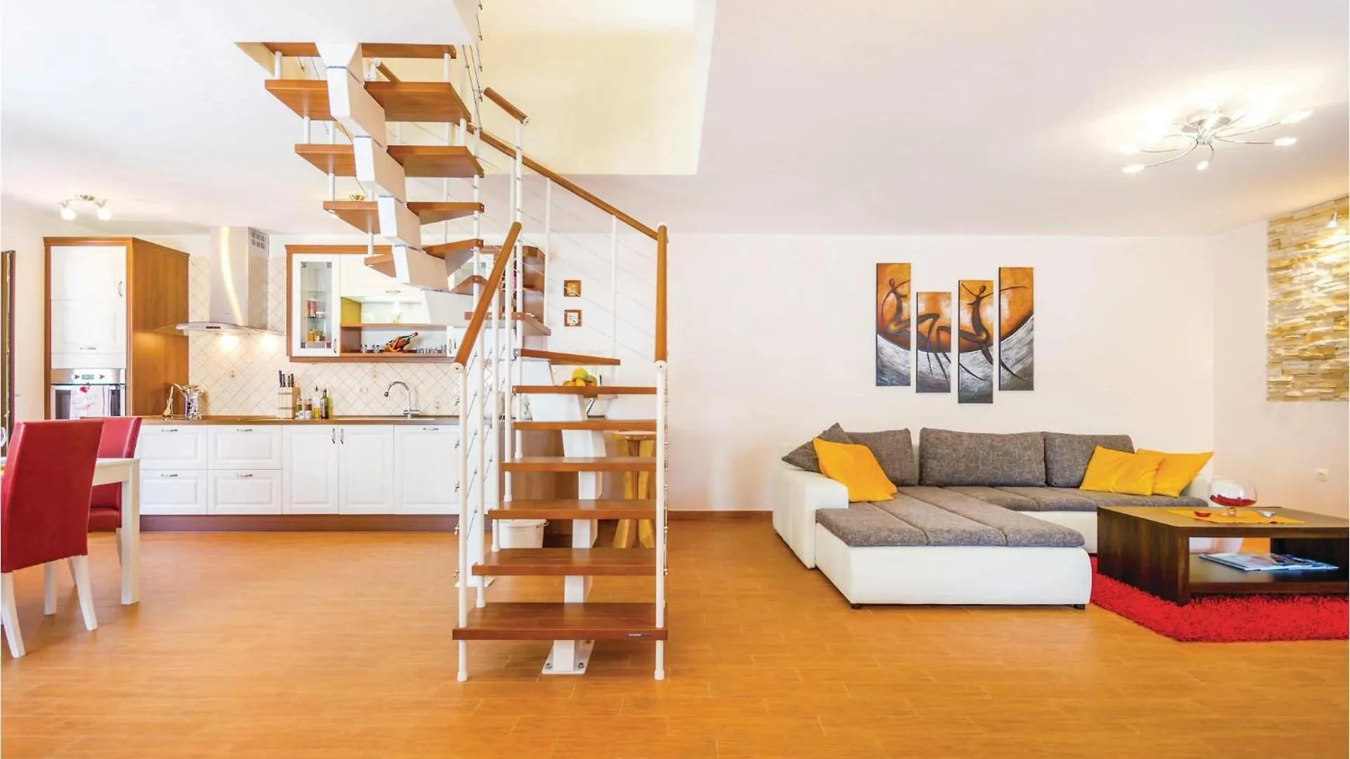 3 Bedroom Lovely Home In Bregi 오파티아
