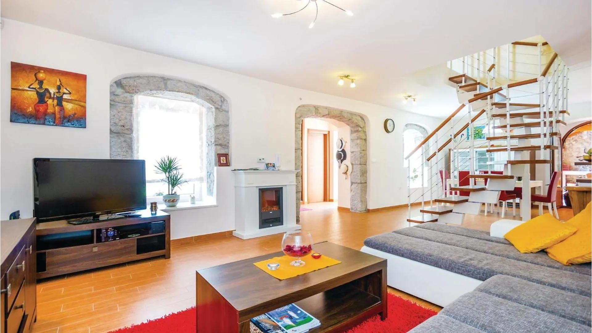 3 Bedroom Lovely Home In Bregi 오파티아